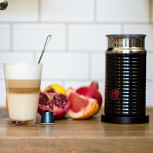 Nespresso 胶囊咖啡机和奶泡机套装 Pixie意式进口 全自动家用商用 花式咖啡机组合 C61 黑色