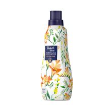 金纺 植萃香氛小苍兰+月桂叶香型衣物护理剂 700ml （单位：瓶）