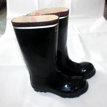 飞鹤 高筒工矿雨靴 39-43码 起订量：10双 （单位：双）