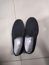 国产 布鞋 防滑 耐磨 透气 41码 单位：双