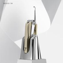 七素 Q1A-377307 2件套 美甲修甲套装 （内含：指甲钳、耳挖、磁力底座 ） 本色 （单位：套）